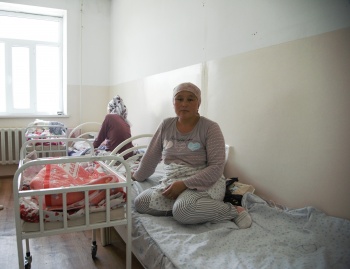 Три беременные женщины, эвакуированные в Кадамжайский район, родили