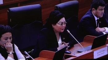 В Минтруда опровергли слова депутата Надиры Нарматовой