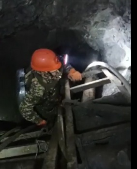Стоп-кадр из видео МЧС