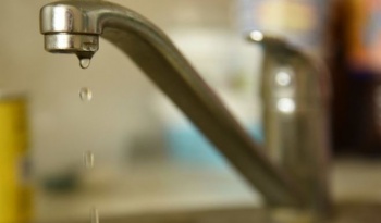 В нескольких жилмассивах Бишкека 1 и 3 ноября отключат воду