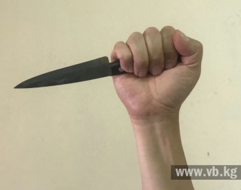 Женщина чуть не зарезала сожителя. Ее приговорили к пробации