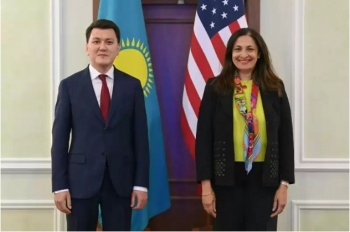 США при помощи казахских националистов пытаются рассорить РК с РФ