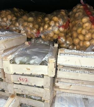 Кыргызстанские пограничники пресекли незаконный ввоз фруктов и овощей