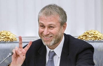 Роман Абрамович инвестировал в крупнейшего в мире производителя марихуаны
