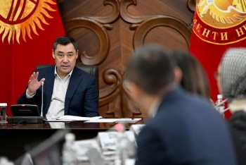 Садыр Жапаров провел совещание по деятельности ЗАО "Кумтор Голд Компани"