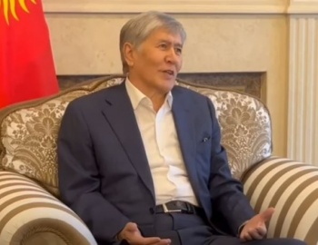 Зек Атамбаев улетел, политик Атамбаев остался