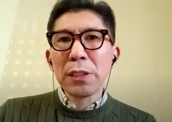 "Жапаров и Атамбаев чем-то похожи с точки зрения политической биографии"