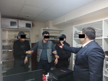 При получении взятки задержан ведущий  специалист   отдела пробации