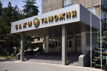 ГКНБ задержаны сотрудники ГТС, причастные к "лжетранзиту" товаров из Китая