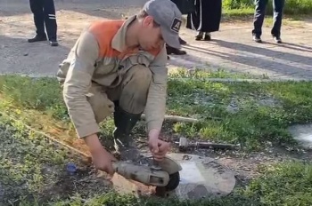 Мэрия Бишкека за незаконное строительство отключила застройщику воду