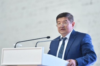 Акылбек Жапаров: Беспилотные такси в Москве могут лишить работы мигрантов