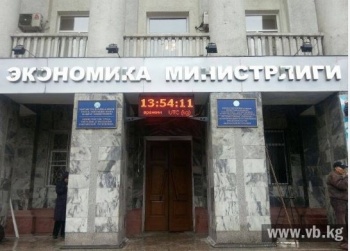 Кыргызстан напомнил Казахстану о единых ставках таможенных пошлин ЕАЭС