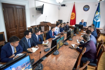 Мэр Бишкека  предложил создать в каждом вузе стройотряд