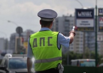 Уклонисты от армии не смогут водить автомобили в России