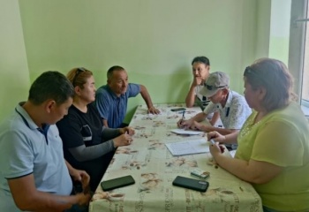 Водителям столичных троллейбусов напомнили о ПДД
