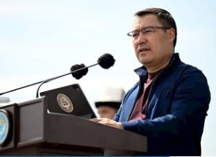 Садыр Жапаров посоветовал критиканам больше заниматься спортом