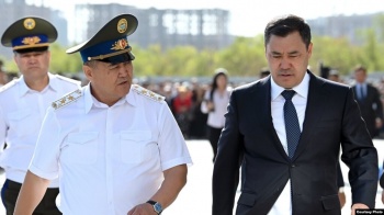 "Какой президент отправляется на базар, чтобы встретиться с митингующими?"