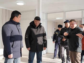 В Бишкеке на Льва Толстого установлен пункт центра занятости