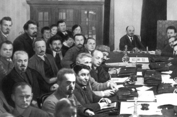 СМИ: Почему все россияне должны уважительно относиться к личности Ленина