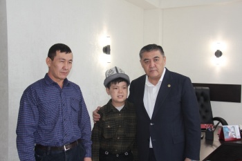 11-летний Дайырбек поблагодарил Камчыбека Ташиева за помощь