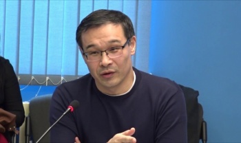 Шерадил Бактыгулов: КР и КНР надо создать комитет по сотрудничеству