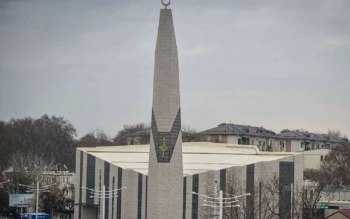 В Узбекистане построили мечеть в стиле "хай-тек"