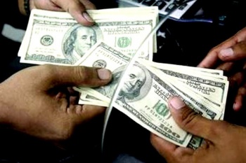 В 2023 году мигранты из КР отправили на родину более $2 млрд