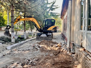В Бишкеке начали капитальный ремонт улицы Раззакова