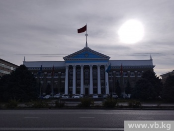 В мэрии Бишкека разъяснили ситуацию с троллейбусными линиями