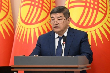 Глава кабмина Акылбек Жапаров ушел в отставку