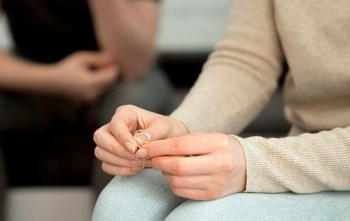Жертвам семейного насилия в Узбекистане упростили процедуру развода